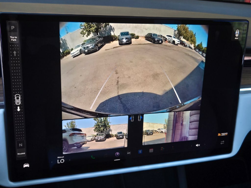 Used 2023 Tesla Model X AWD/4WD image 21