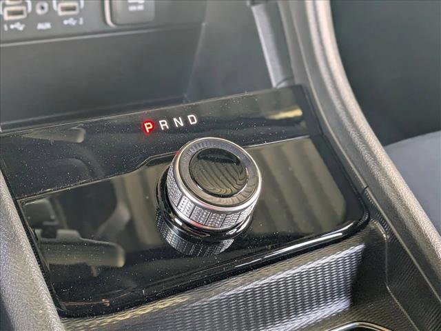 Used 2025 Jeep Grand Cherokee Laredo AWD/4WD image 12