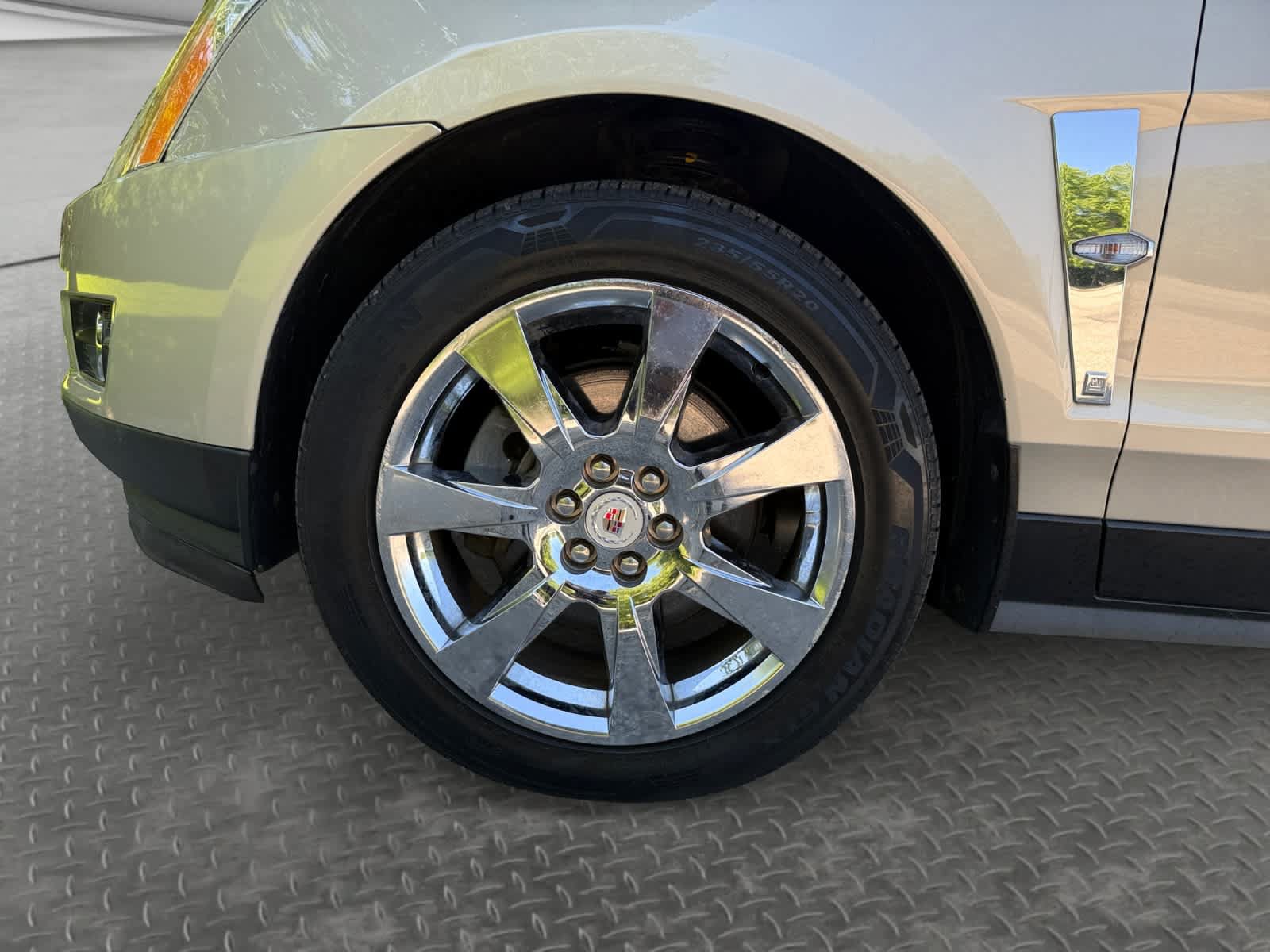 Used 2011 Cadillac SRX Premium AWD/4WD image 9