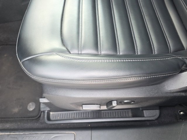 Used 2024 Ford Edge SEL w/ Convenience Package image 15