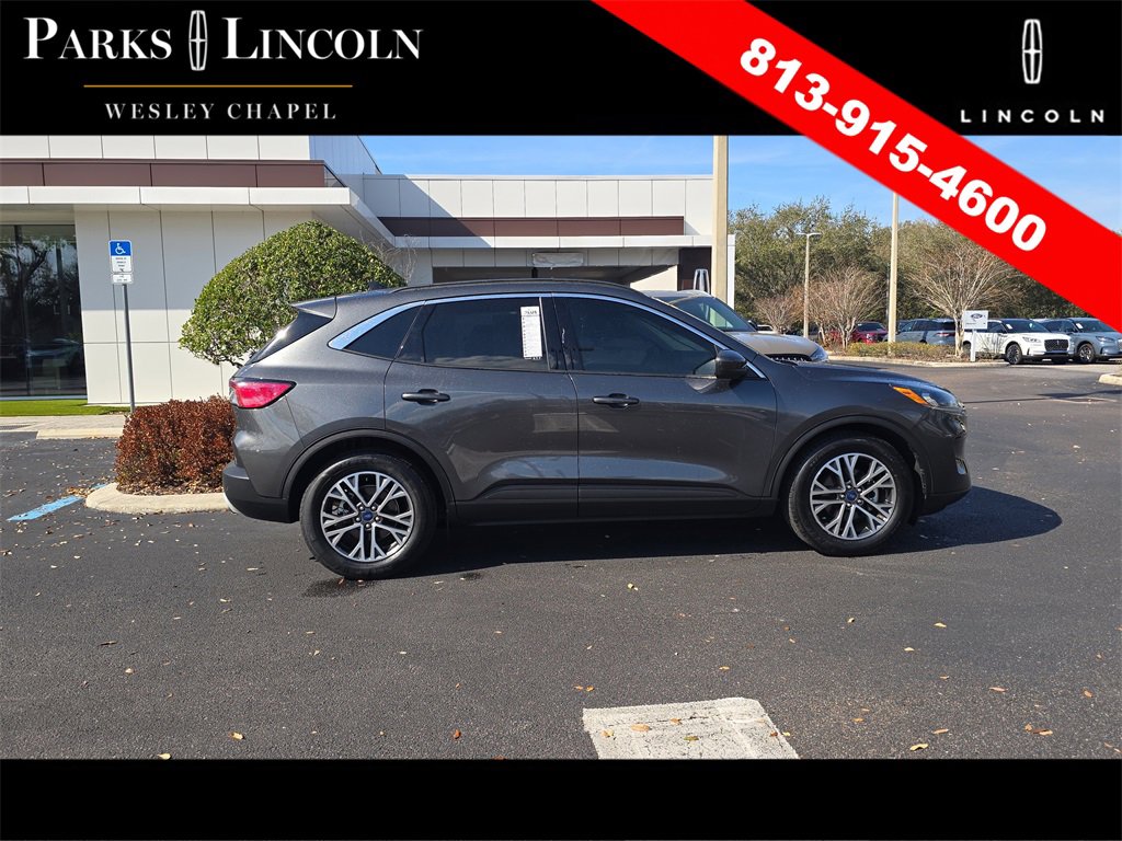 Used 2020 Ford Escape SEL image 3