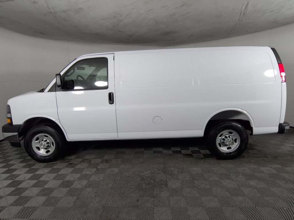 New 2026 Chevrolet Express 2500 w/ Driver Convenience Package RWD image 8