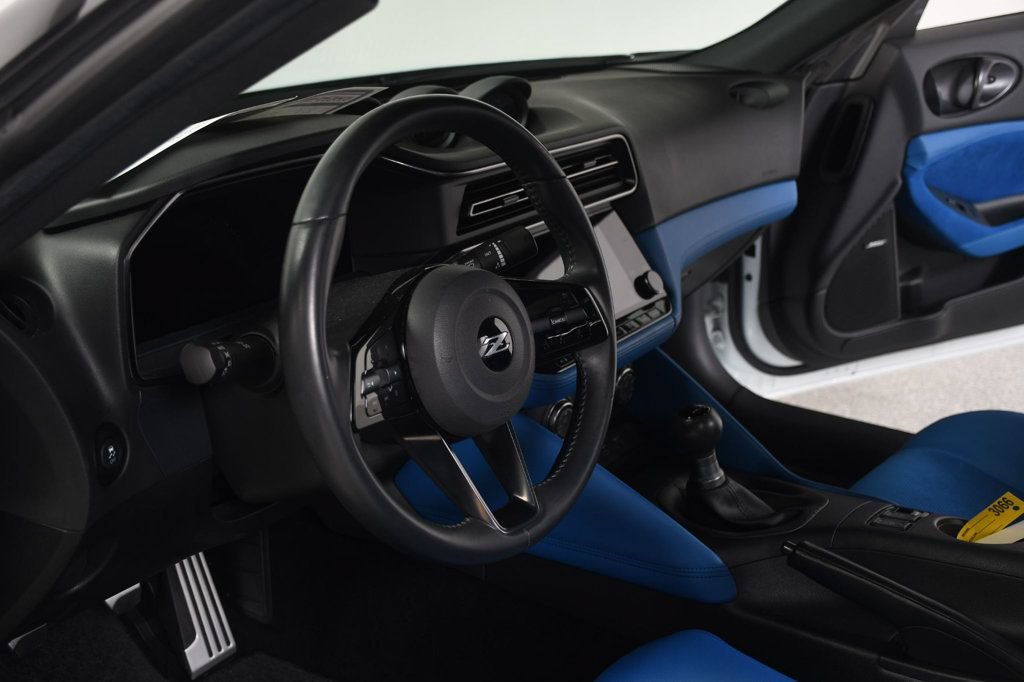 Used 2024 Nissan Z Performance w/ Floor Mat Package RWD image 24