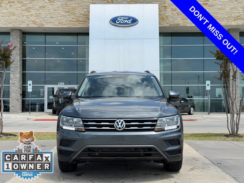 Used 2021 Volkswagen Tiguan SE FWD image 2