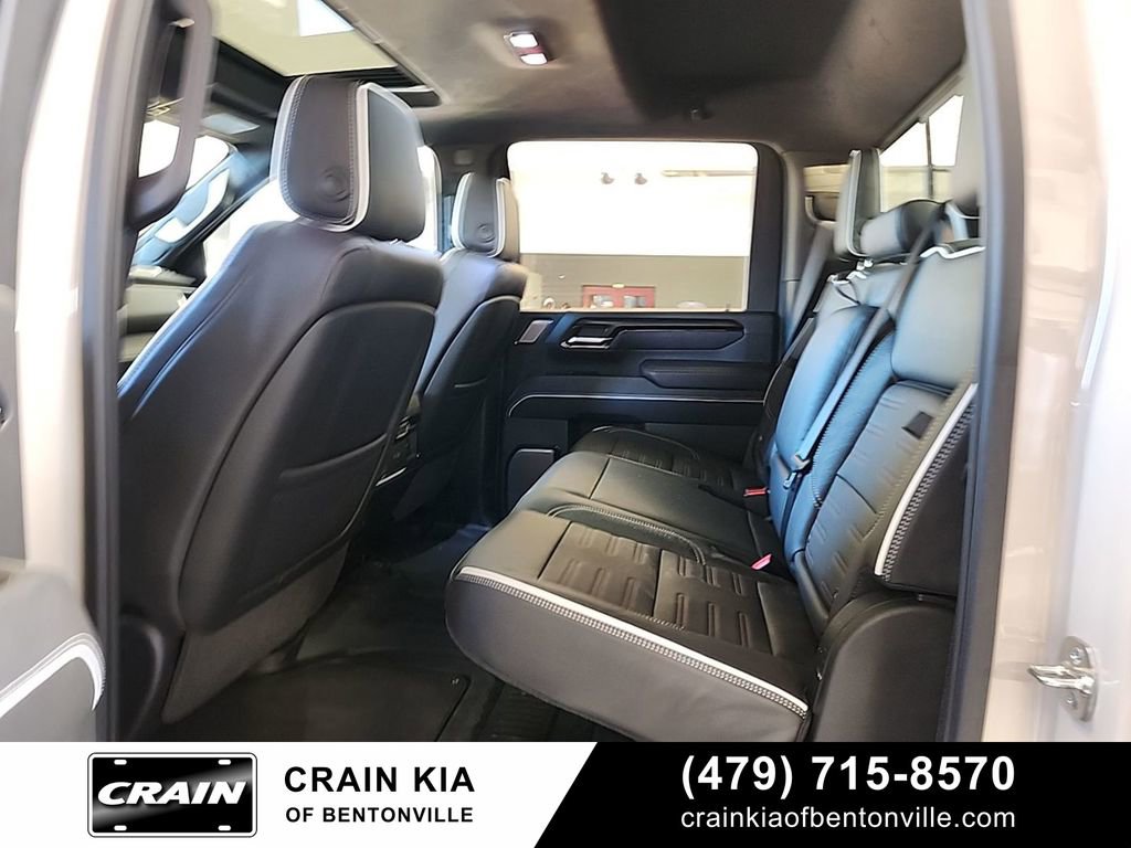 Used 2026 GMC Sierra 2500 AT4X image 6