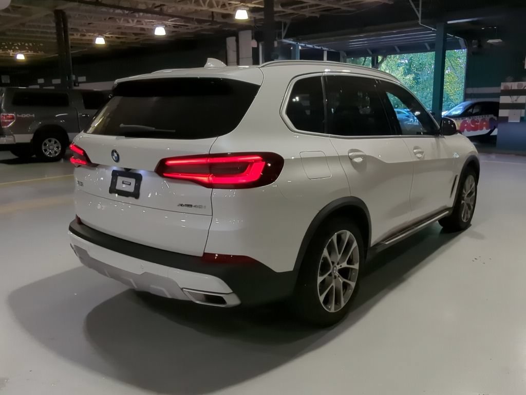 Certified 2023 BMW X5 xDrive40i w/ Premium Package AWD/4WD image 8