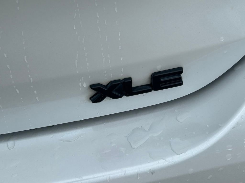 Used 2023 Toyota Highlander XLE image 15