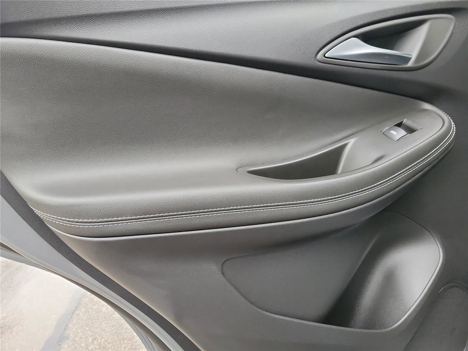 New 2026 Buick Encore GX Avenir w/ Avenir Convenience Package image 15