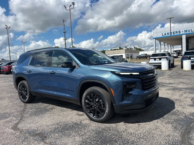 New 2026 Chevrolet Traverse LT w/ Midnight/Sport Edition