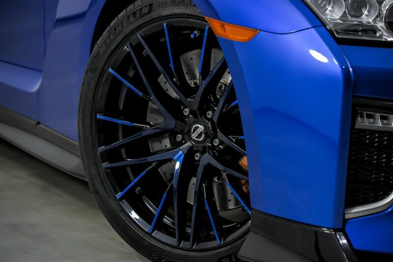 Used 2020 Nissan GT-R Premium AWD/4WD image 4