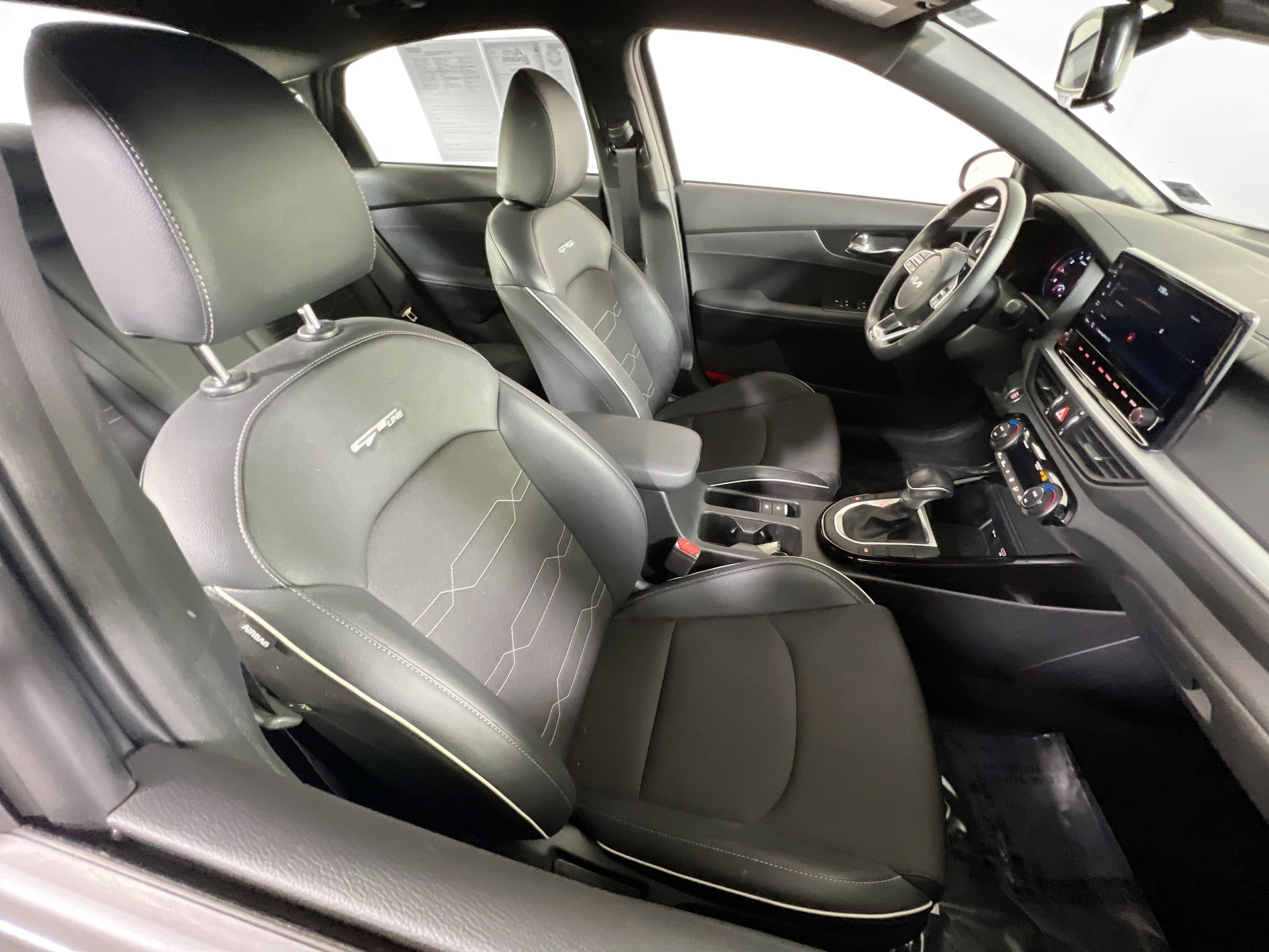 Used 2024 Kia Forte GT-Line image 26