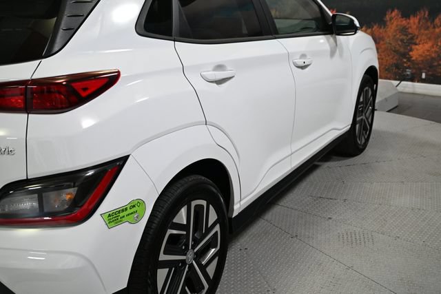 Used 2023 Hyundai Kona SE FWD image 9