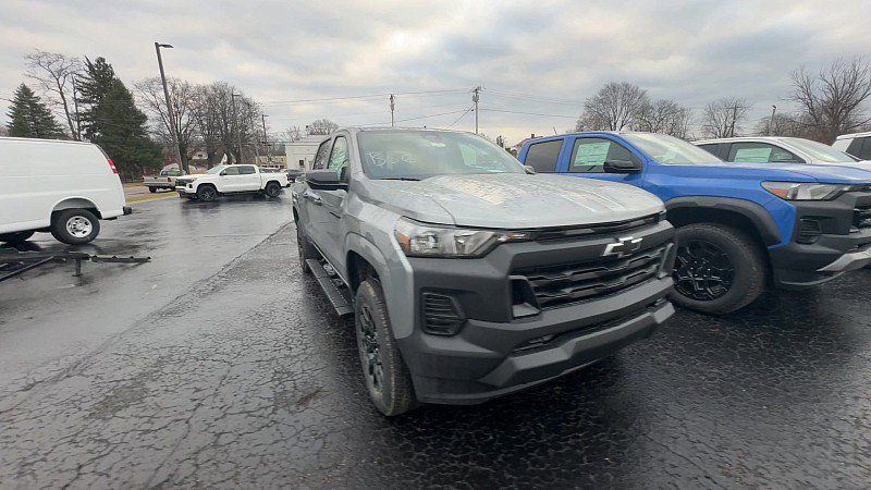 New 2026 Chevrolet Colorado W/T image 3