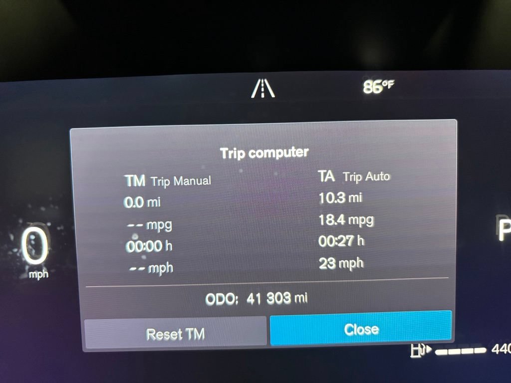 Used 2022 Volvo XC60 B5 Momentum w/ Climate Package AWD/4WD image 23