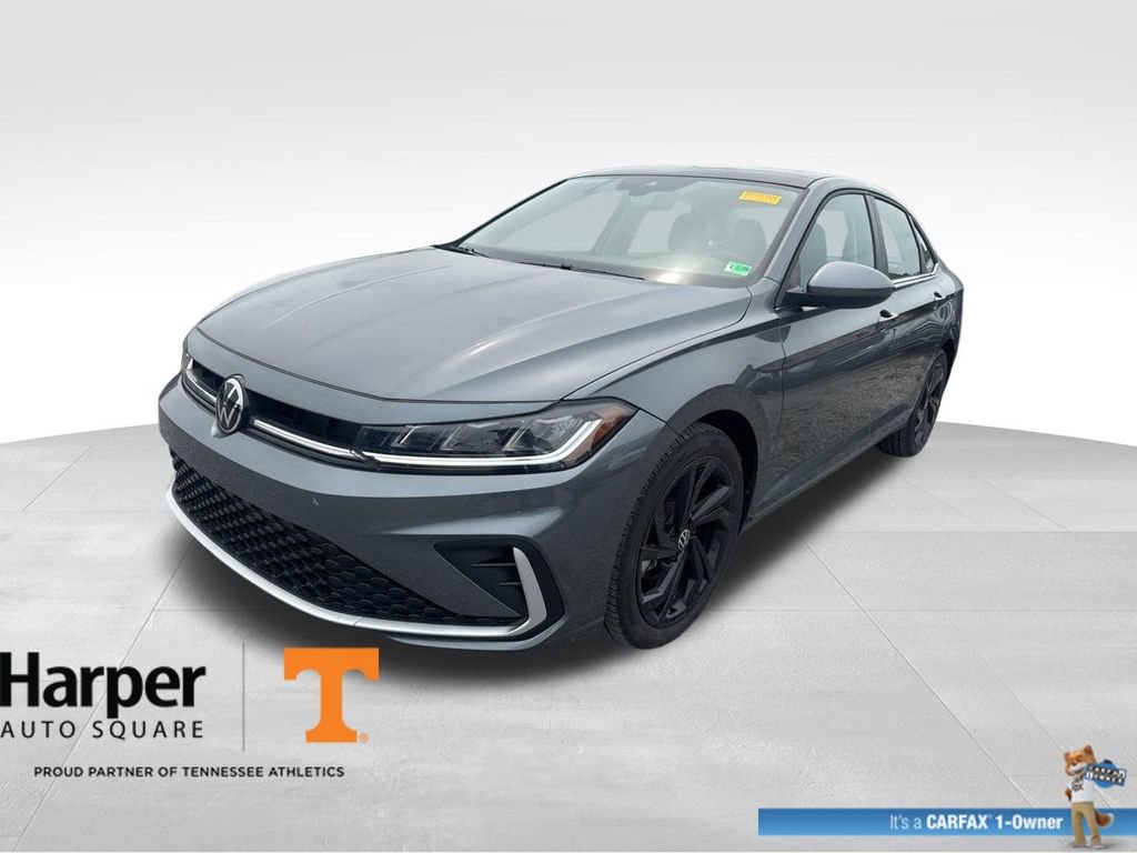 Used 2025 Volkswagen Jetta SE w/ Sunroof Package FWD image 1