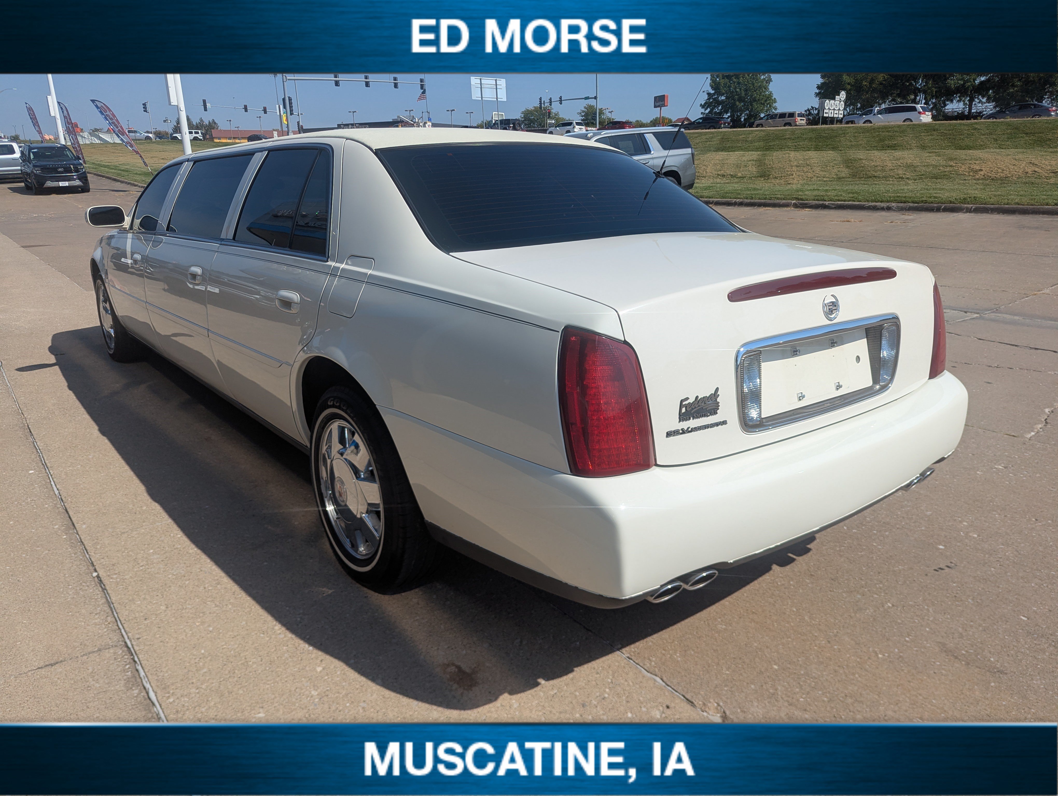 Used 2002 Cadillac De Ville Limousine FWD image 5