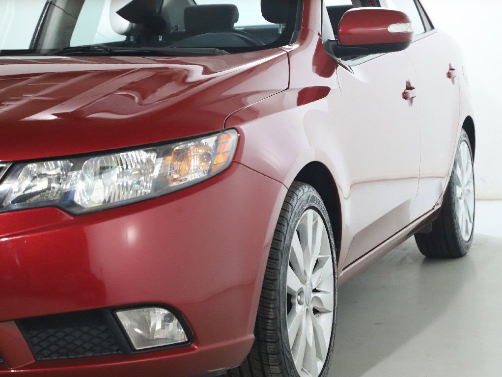 Used 2010 Kia Forte SX image 6