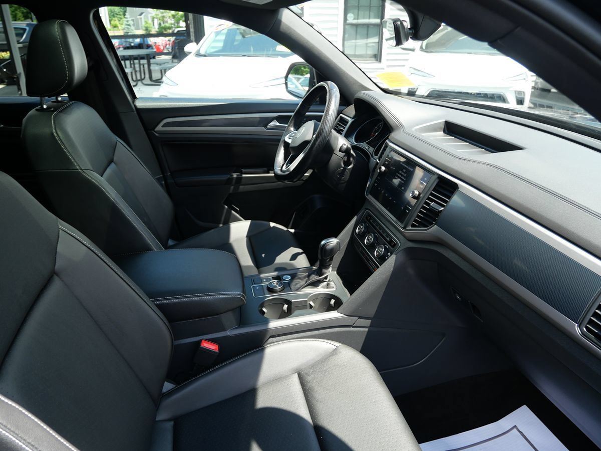 Used 2020 Volkswagen Atlas Cross Sport SE AWD/4WD image 28