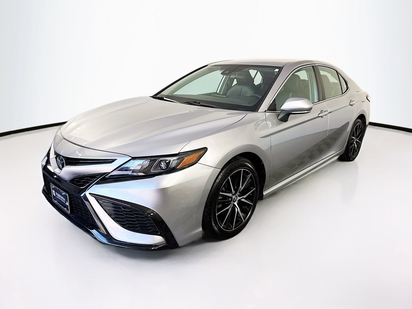 Certified 2022 Toyota Camry SE FWD image 3