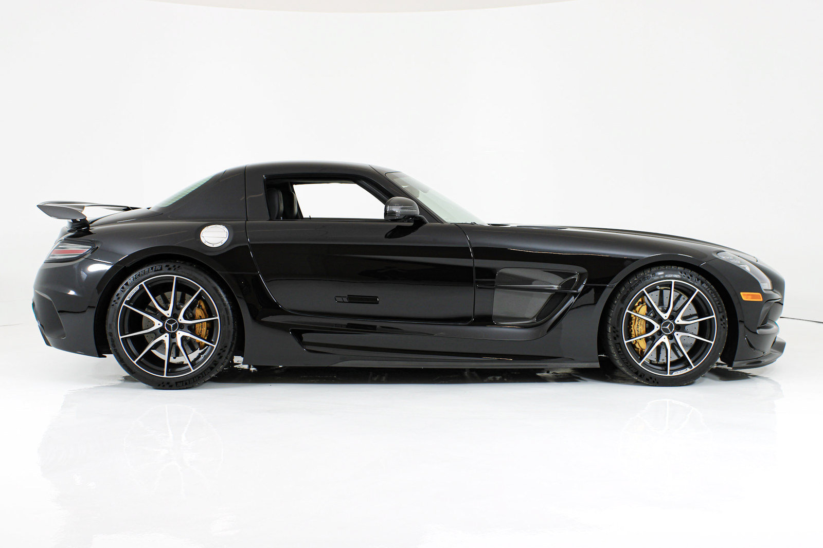 Used 2014 Mercedes-Benz SLS AMG Black Series image 8