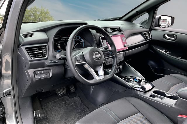 Certified 2025 Nissan Leaf SV Plus FWD image 16