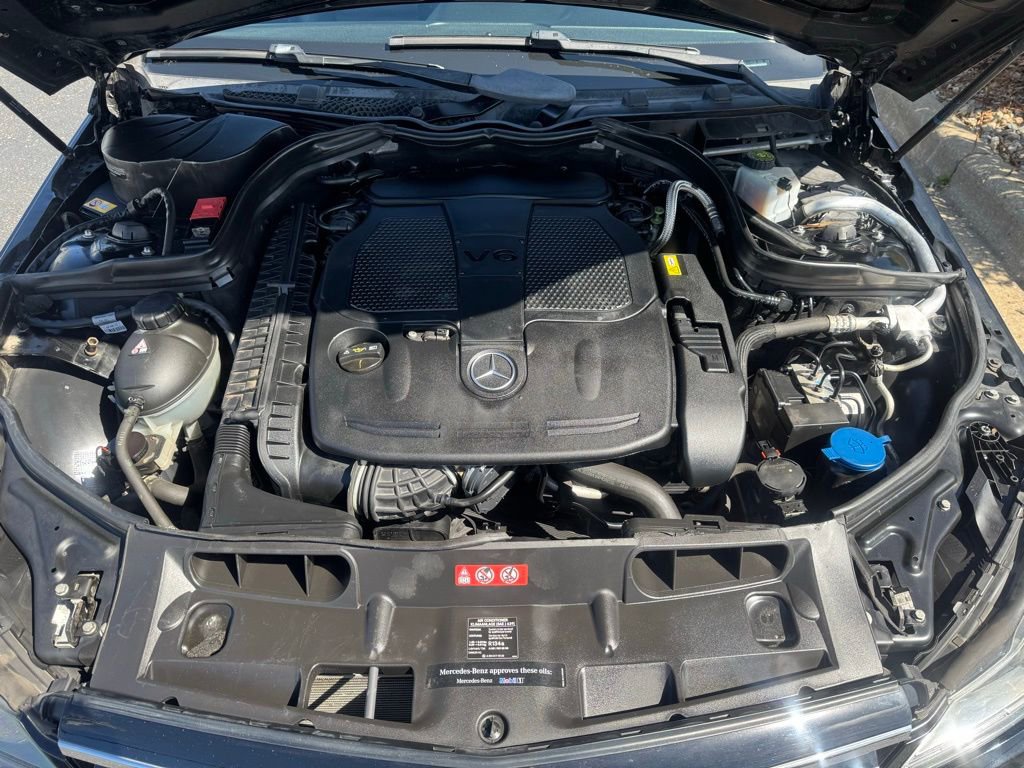 Used 2014 Mercedes-Benz C 300 4MATIC Sedan image 31
