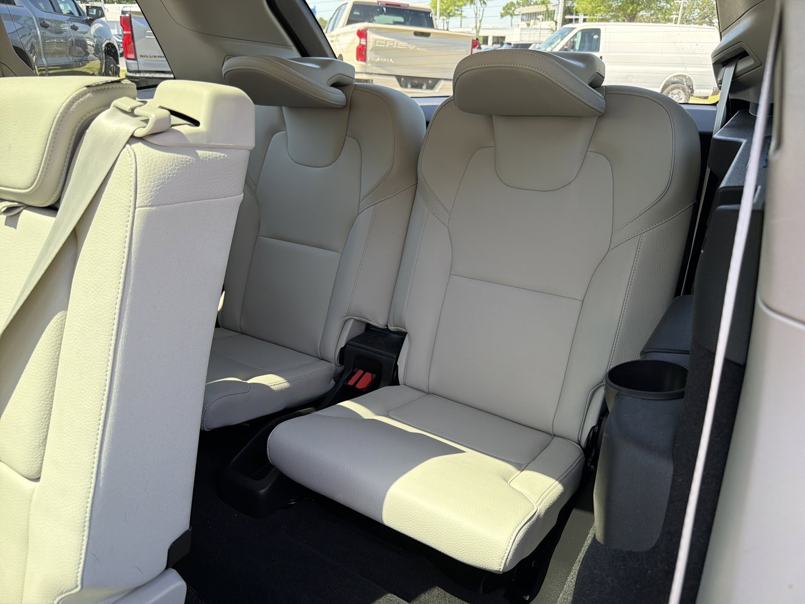 Used 2024 Volvo XC90 B6 Plus AWD/4WD image 31
