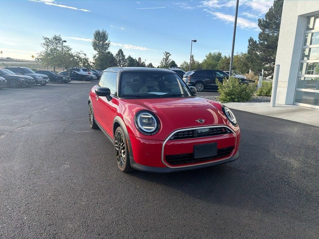 Used 2025 MINI Cooper S FWD image 7