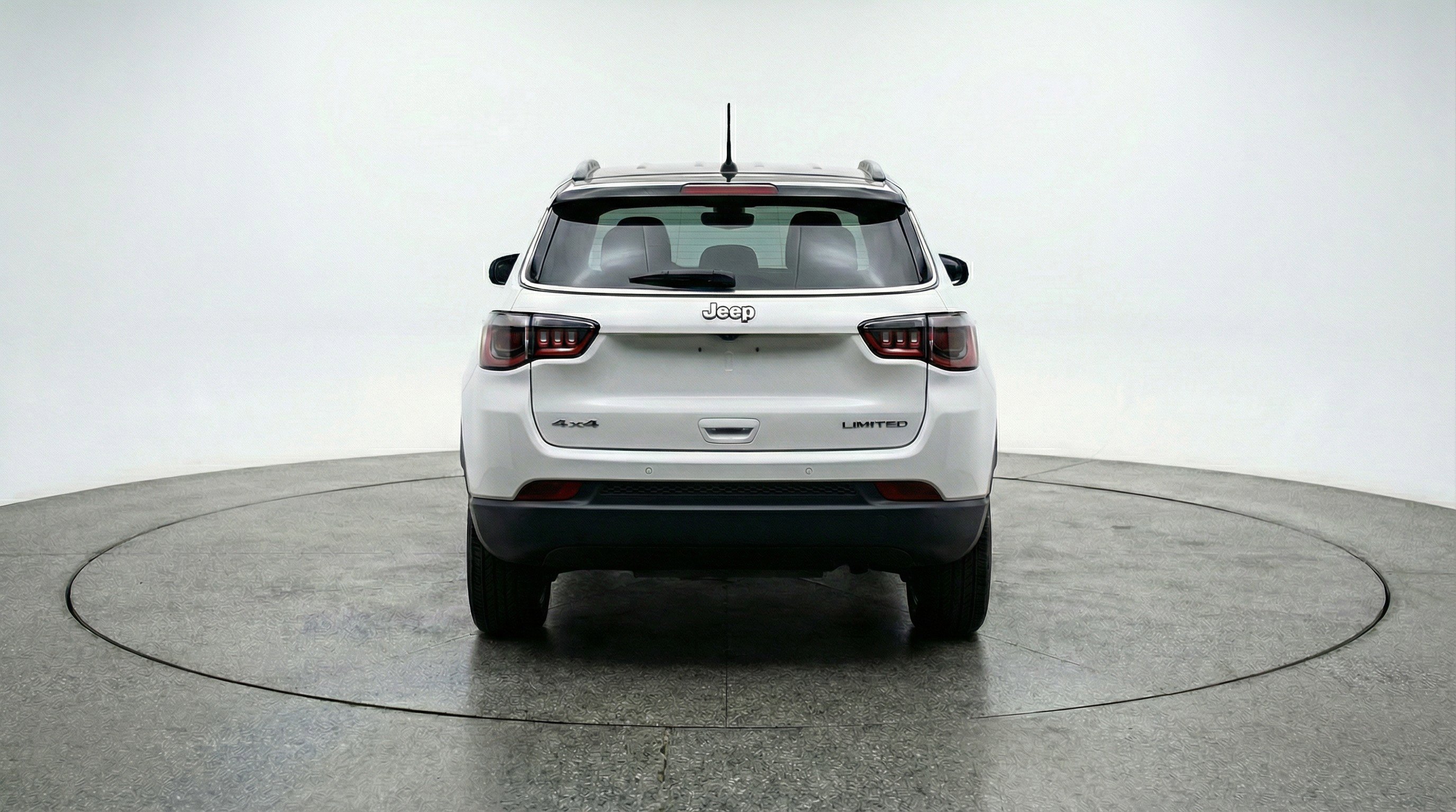 Used 2025 Jeep Compass Limited AWD/4WD image 7