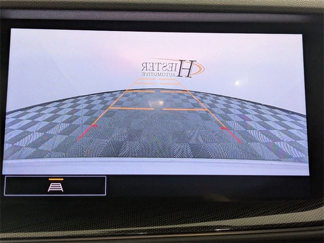 Used 2021 Buick Envision Essence w/ Sport Touring Package image 21