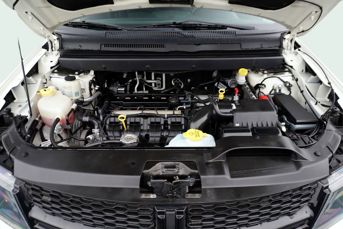 Used 2018 Dodge Journey SE w/ Popular Equipment Group image 12