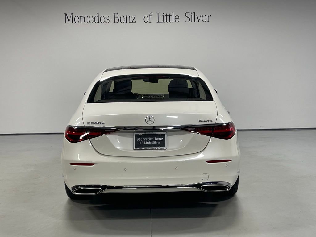 Used 2023 Mercedes-Benz S 580e 4MATIC Sedan w/ 3D Technology Package image 4