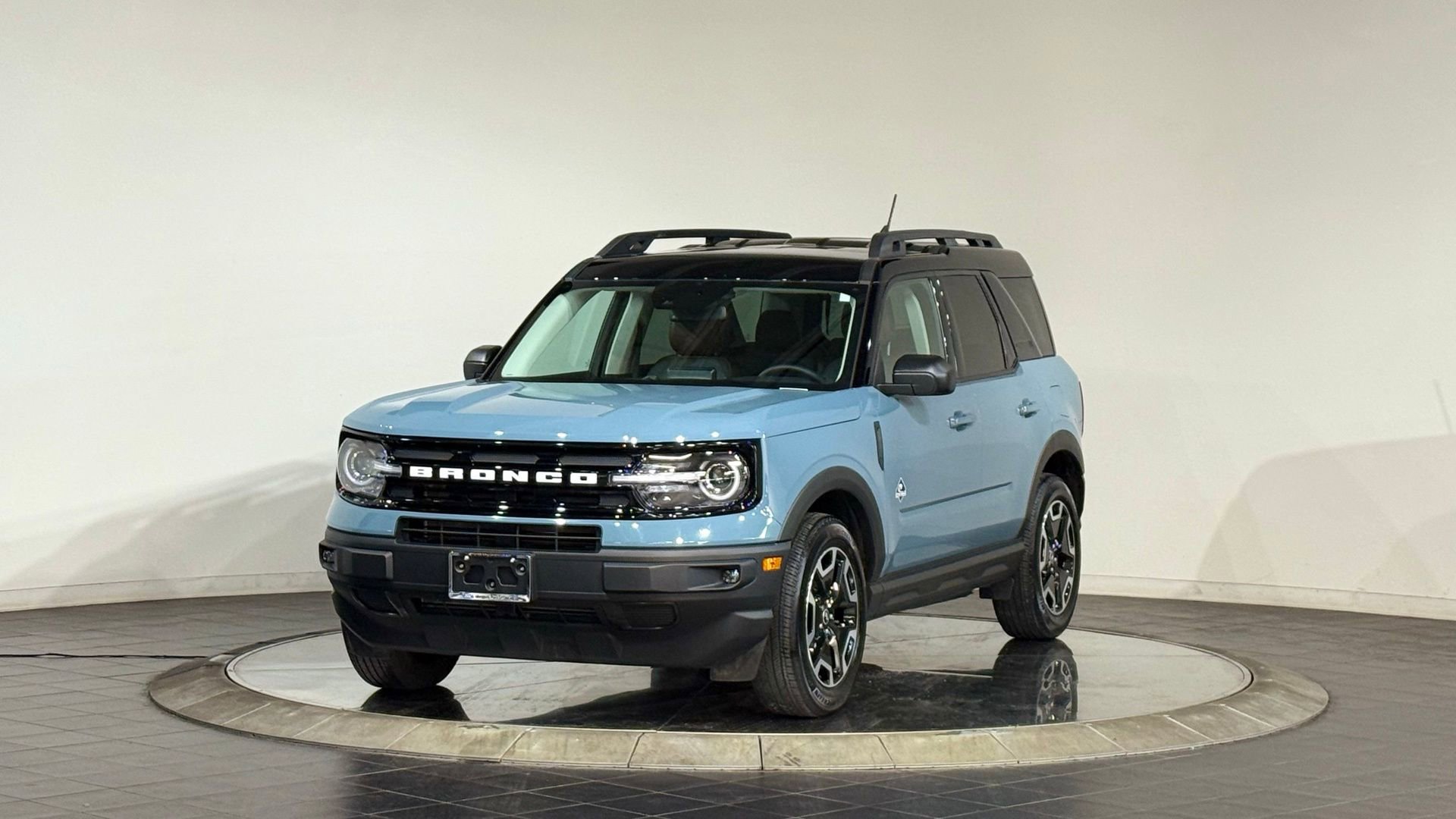 Used 2022 Ford Bronco Sport Outer Banks w/ Tech Package image 5