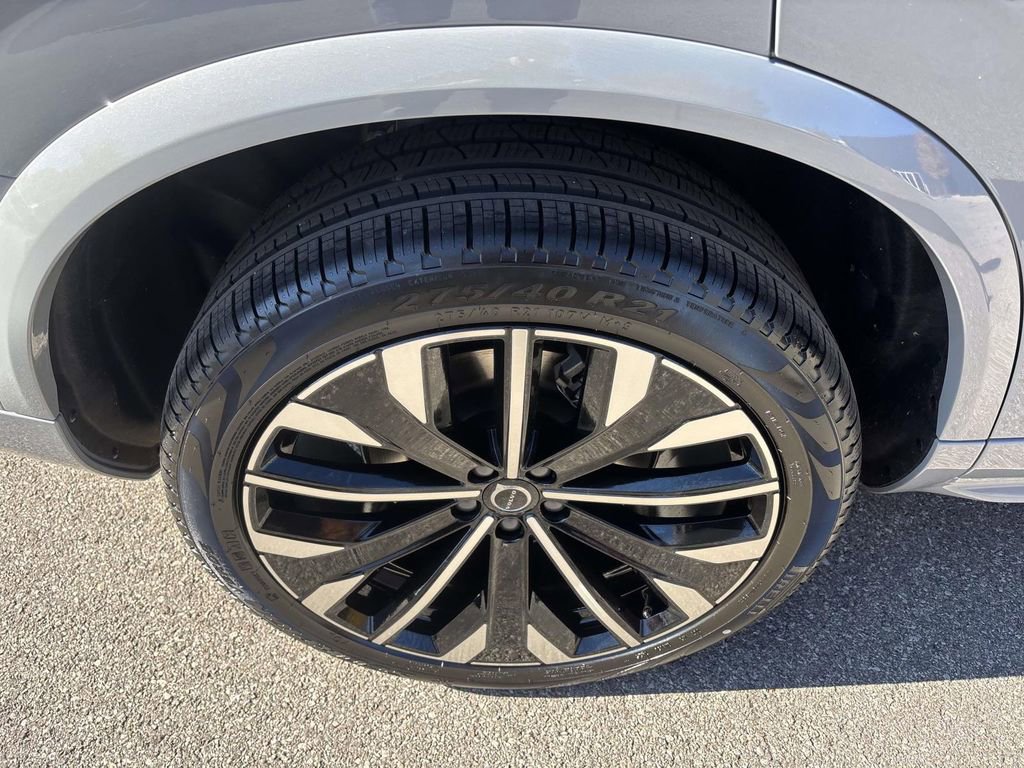 New 2026 Volvo XC90 B6 Plus w/ Protection Package Premier image 10