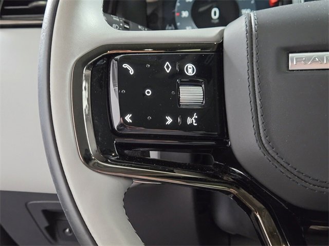 Used 2025 Land Rover Range Rover Velar Dynamic SE image 32