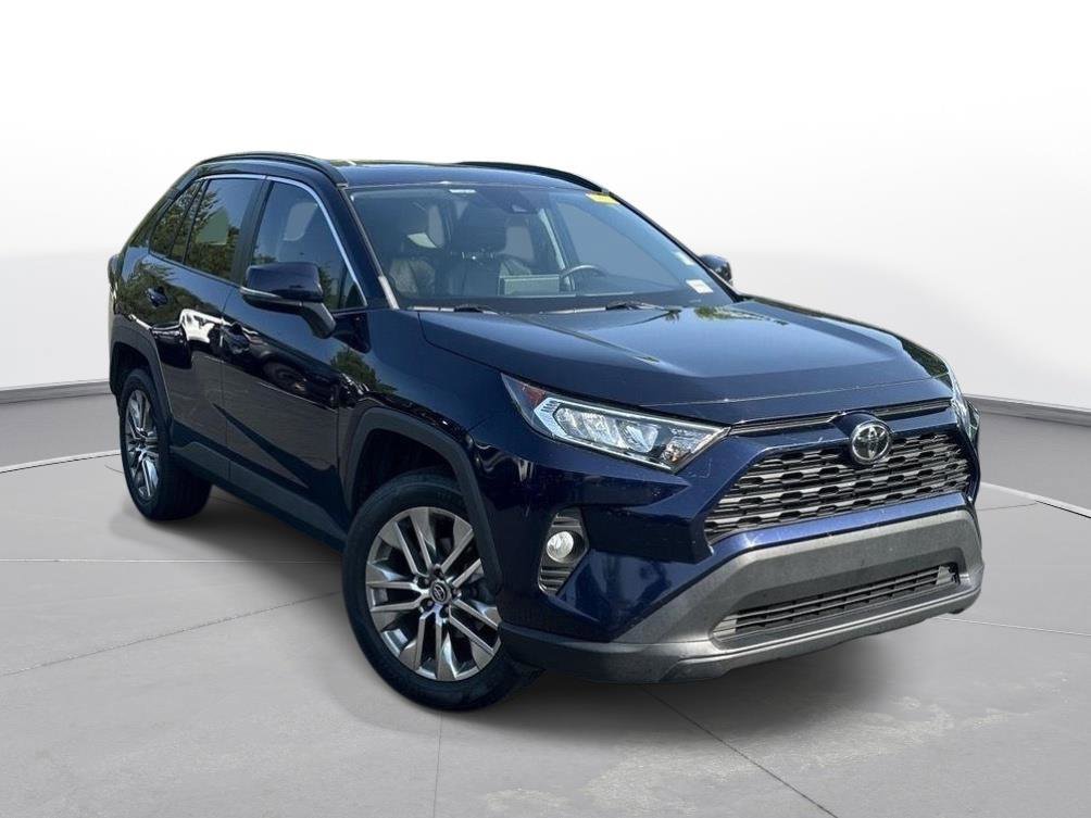 Certified 2020 Toyota RAV4 XLE Premium FWD image 4
