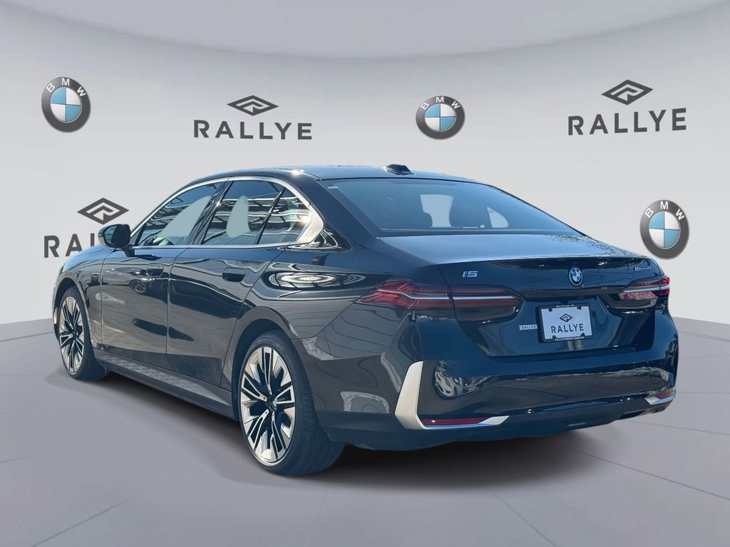 Certified 2024 BMW i5 eDrive40i w/ Convenience Package image 4