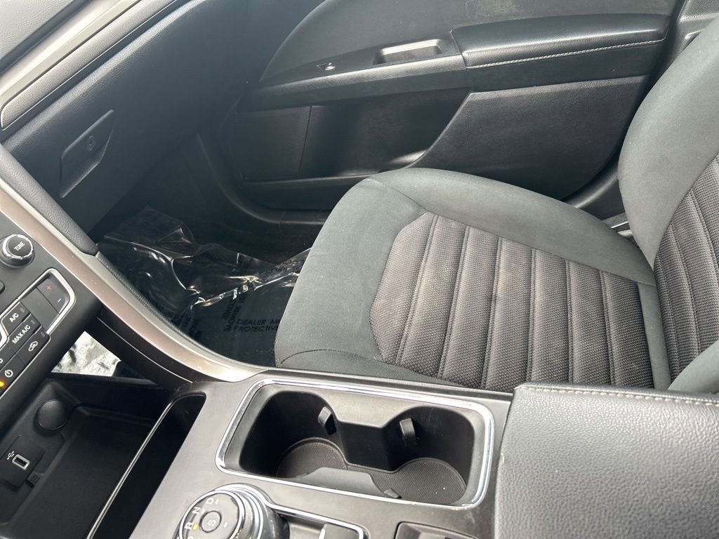 Used 2018 Ford Fusion SE w/ Fusion SE Technology Package image 22