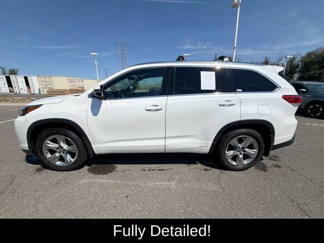 Used 2018 Toyota Highlander Limited w/ Carpet Mat Package (TMS) AWD/4WD image 3