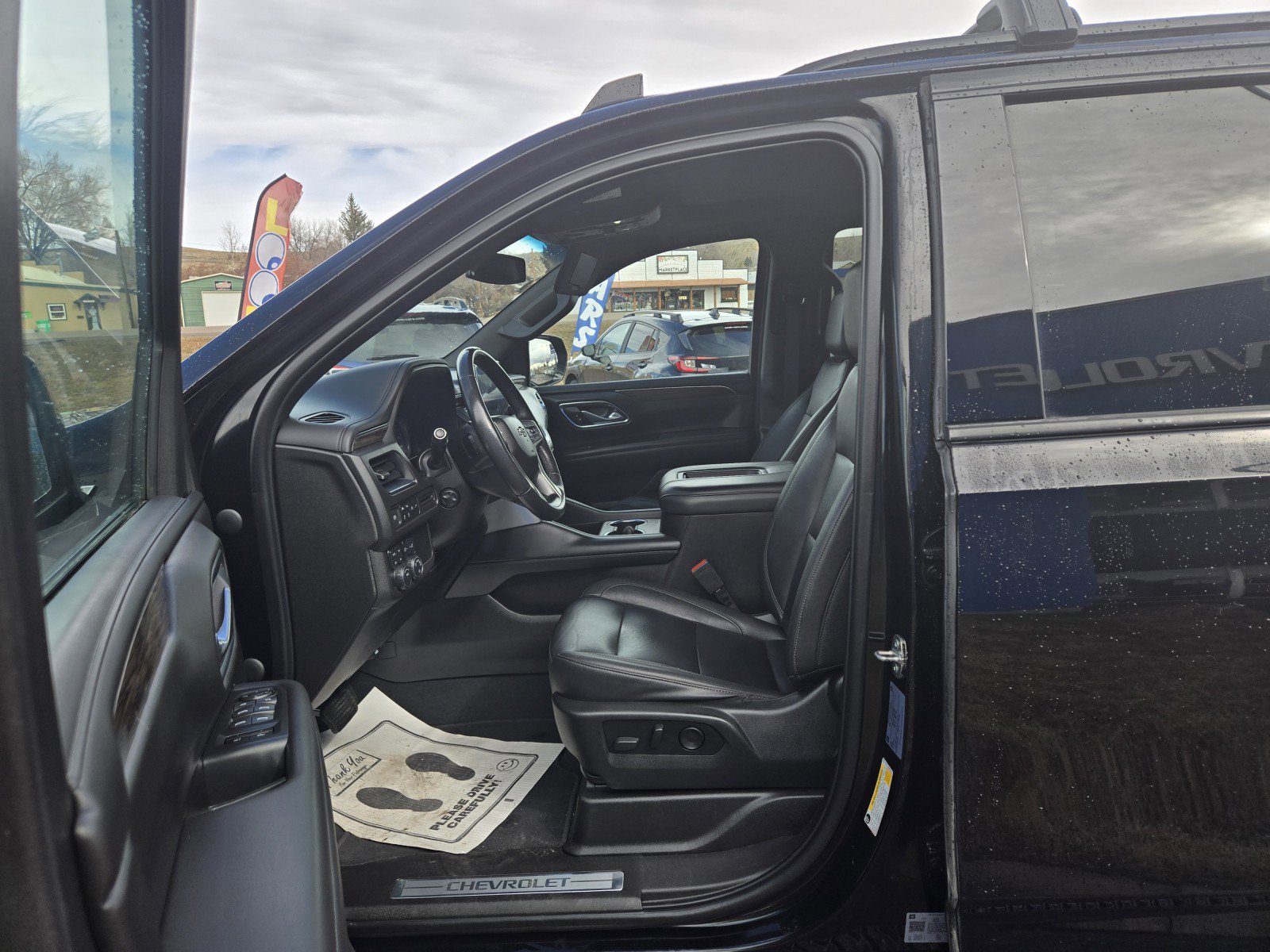 Used 2021 Chevrolet Tahoe Z71 w/ Luxury Package image 9