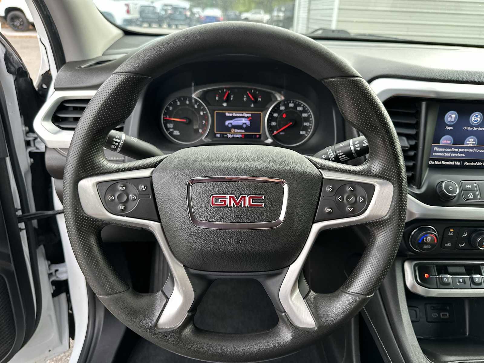 Used 2022 GMC Acadia SLE w/ Driver Convenience Package image 20