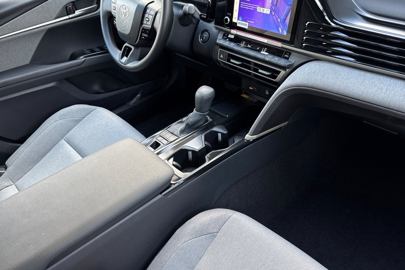 New 2026 Toyota Camry LE w/ Convenience Package FWD image 17