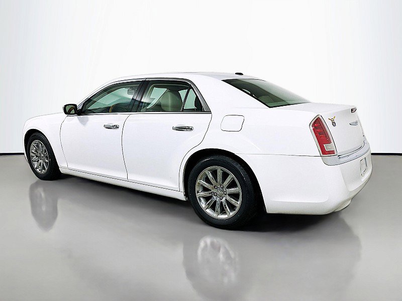 Used 2012 Chrysler 300 Limited w/ Luxury Group image 5