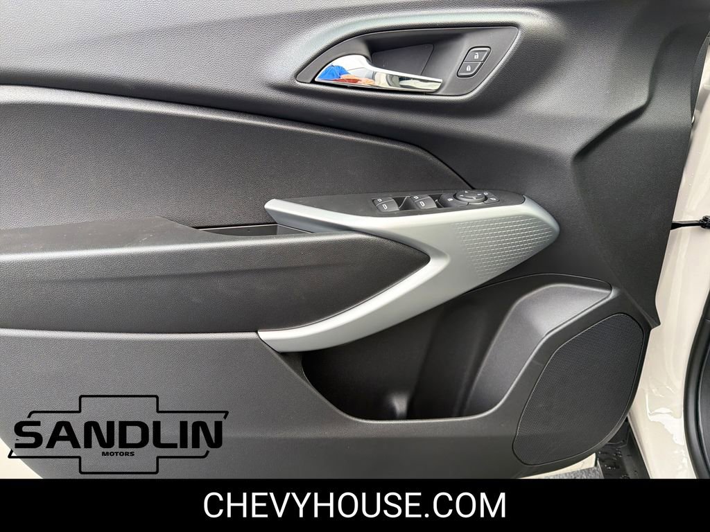 New 2026 Chevrolet Trax RS w/ Sunroof Package image 10