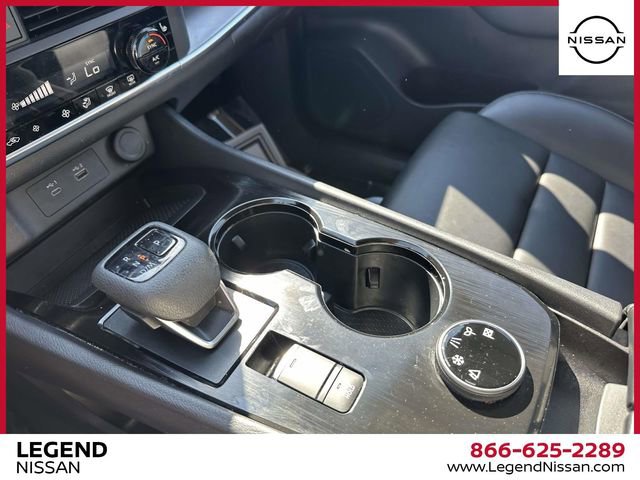 Used 2023 Nissan Rogue SV w/ SV Premium B Package image 28