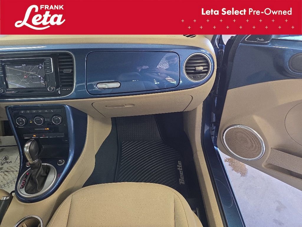 Used 2018 Volkswagen Beetle 2.0T SE w/ SE Premium Package FWD image 19
