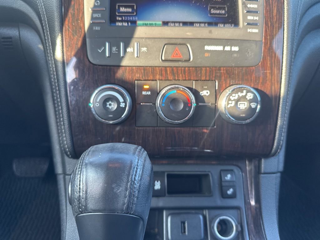 Used 2016 Chevrolet Traverse LT image 23