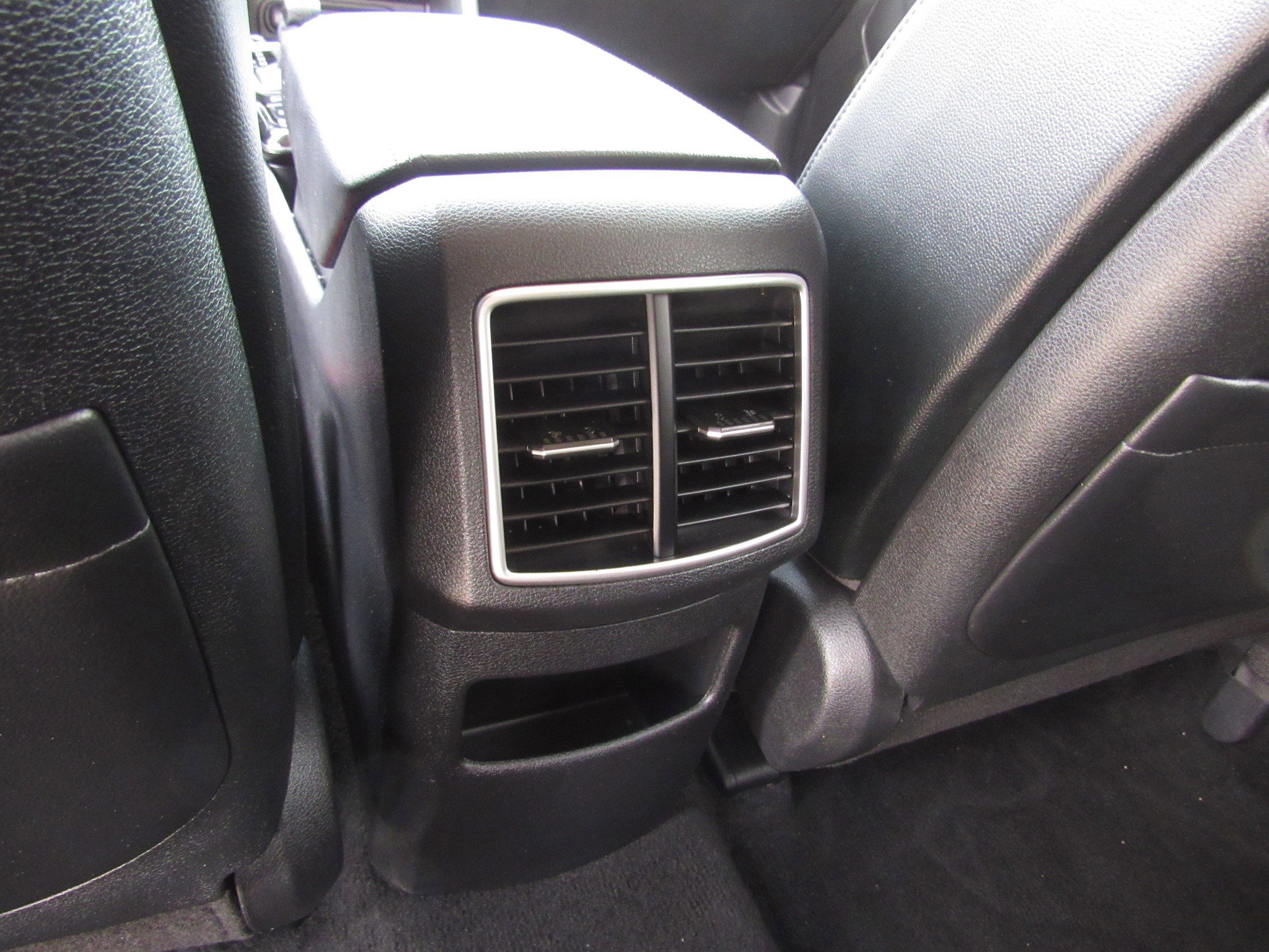 Used 2024 Kia Sportage SX image 15