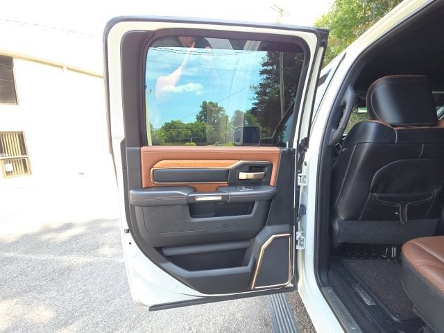 Used 2021 RAM 3500 Limited AWD/4WD image 31