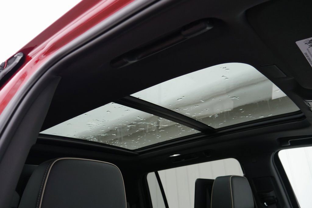 New 2026 Chevrolet Suburban Premier AWD/4WD image 24